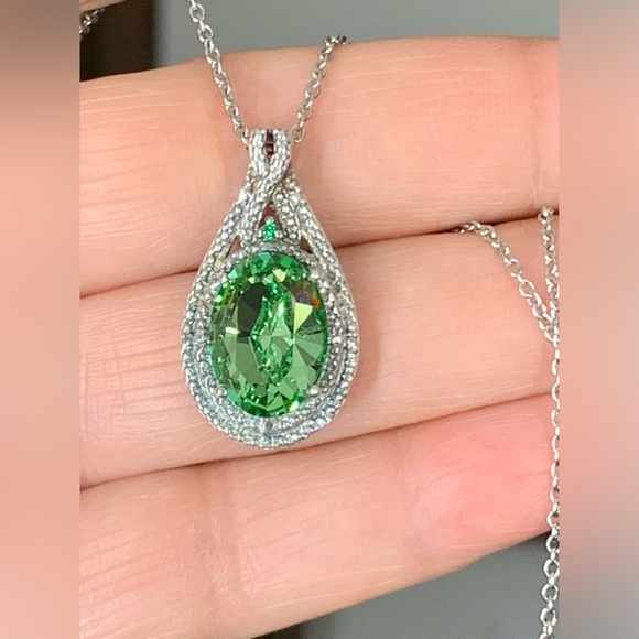 Signed STS 925 Sterling Silver Light Peridot Green Crystal Rhinestone Pendant - Picture 2 of 16